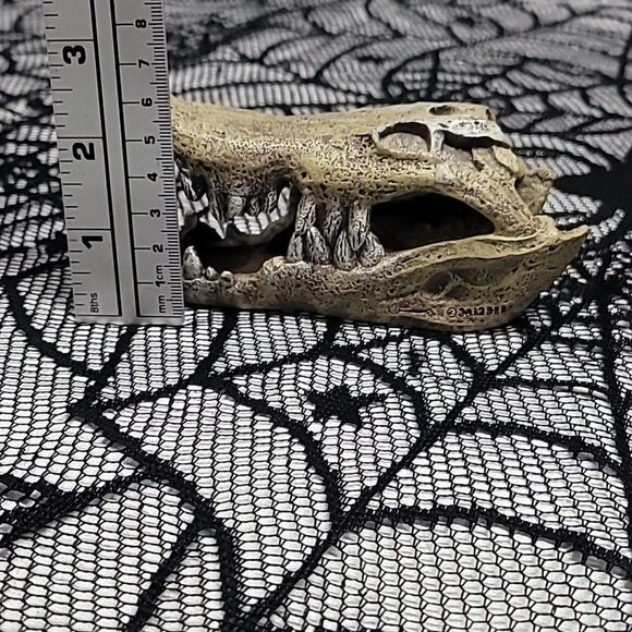 Crocodile Skull Fish Tank Aquarium Decoration - Picture 7 of 9